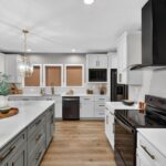 scrubbed_26_c_520_signature_luxus_lm32604_kitchen_002_1772031172833_1320_12
